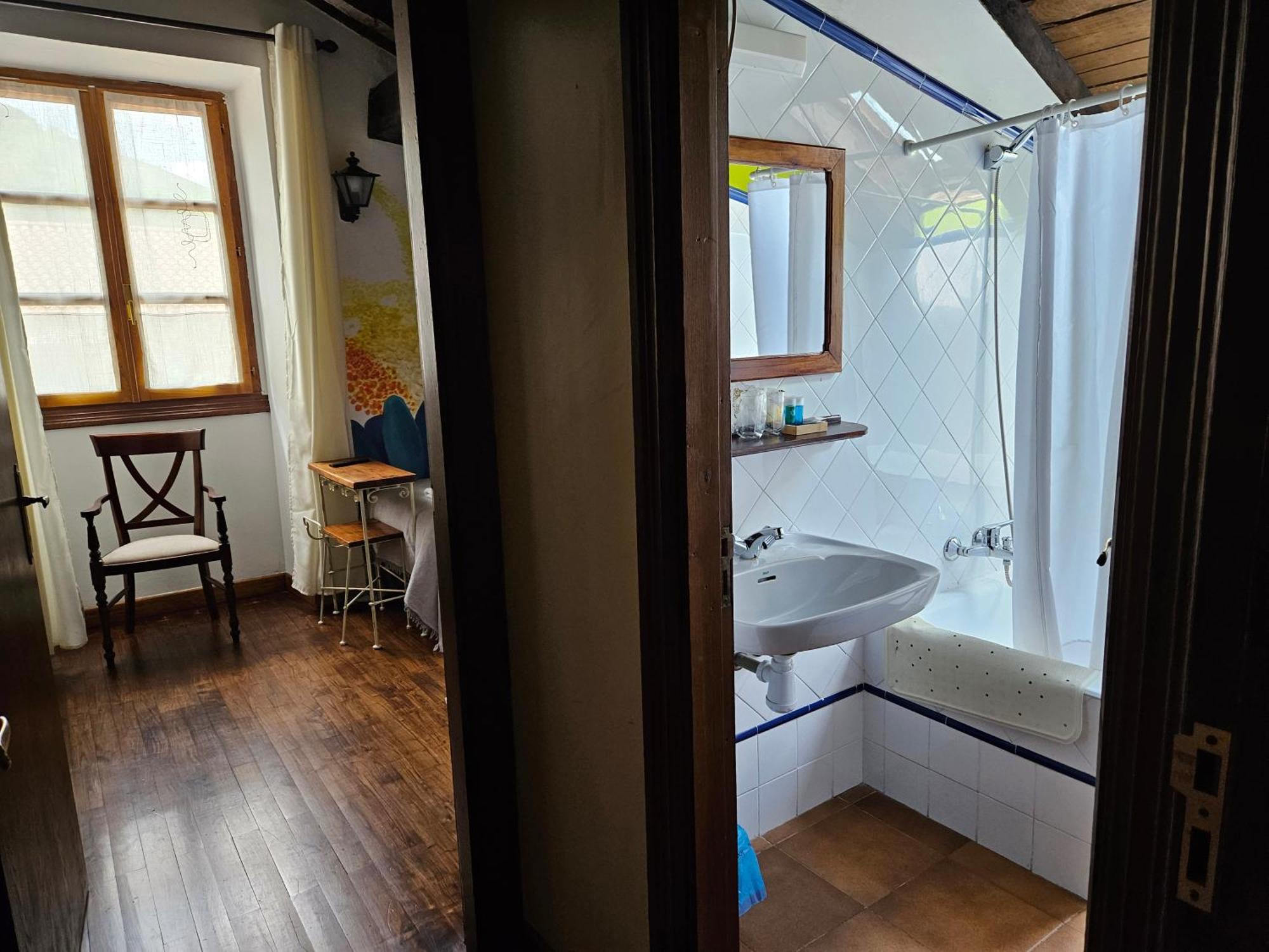 Hostal Mendaurpe Ituren Екстериор снимка